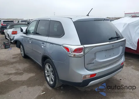 2015 Mitsubishi Outlander Se z USA, uszkodzony, nr VIN JA4AD3A39FZ013430